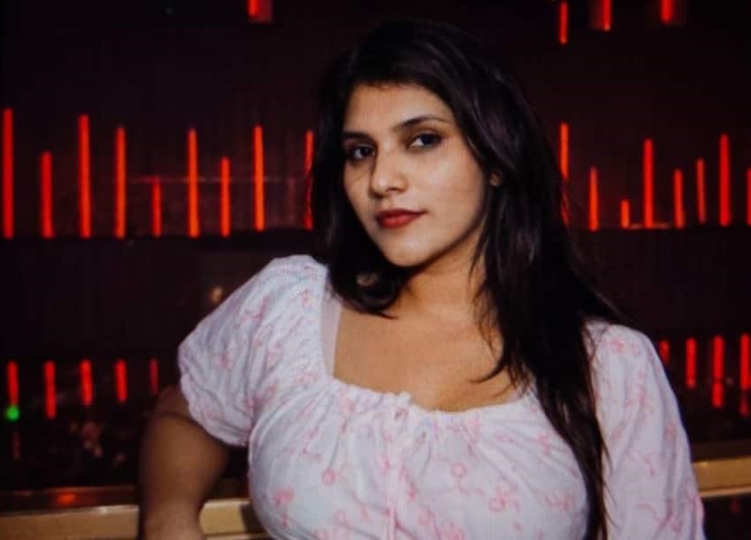 नोएडा के सेक्टर 110 में 16वीं मंजिल से गिरकर युवती की मौत, दहेज हत्या के आरोप में पति गिरफ्तार