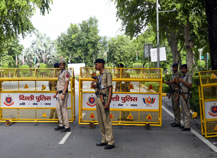 दिल्ली ट्रैफिक एडवाइजरी: मदनपुर खादर हाईवे बंद, सफर से पहले जान लें पूरी जानकारी